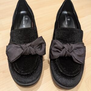Velvet Loafers With Bow